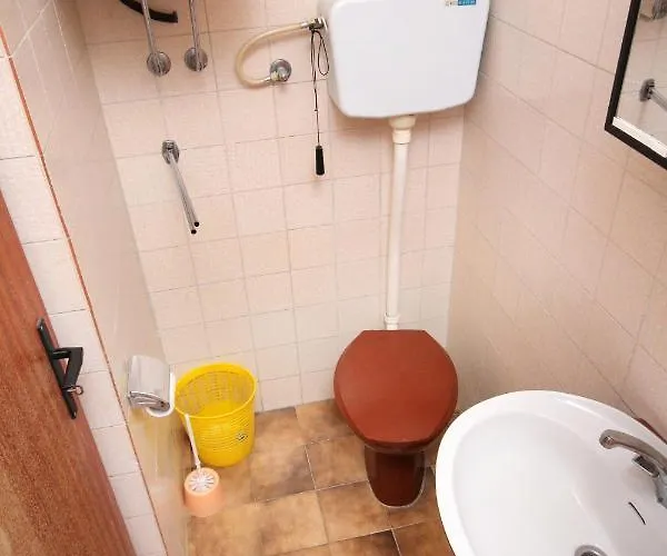 Apartment 5061a